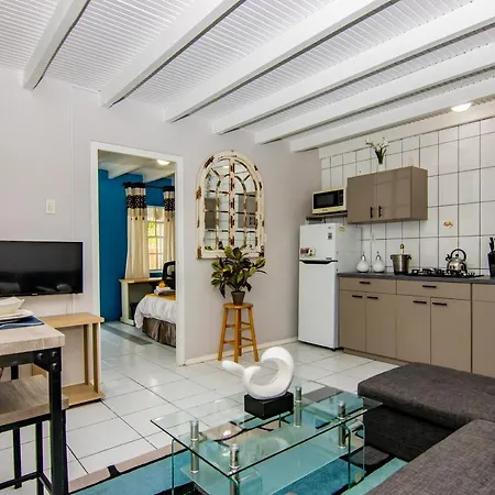 Citylife Apartments In Willemstad - Groundfloor 2 Bedroom Apartment - C